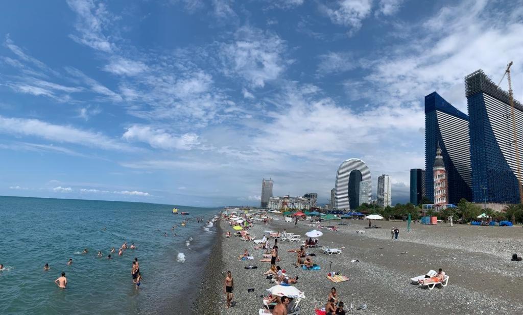 Orbi City Luxury Suit Batumi Exterior photo